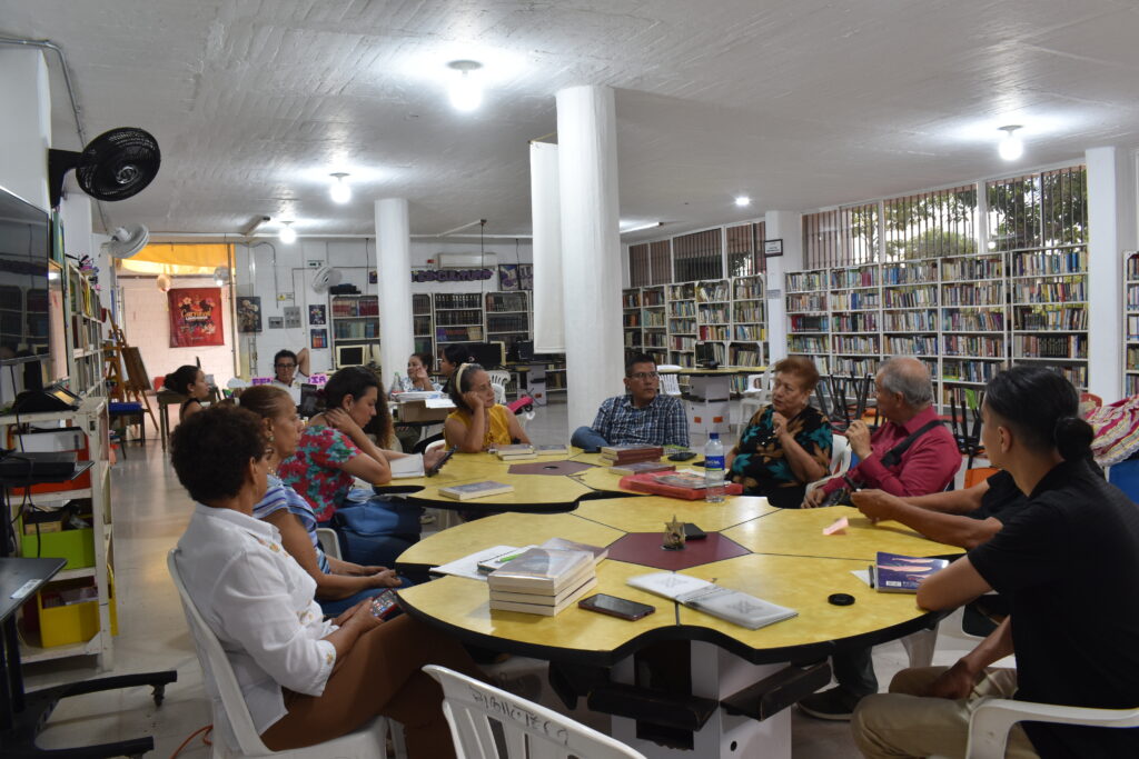Foto del encuentro en Lérida para coordinar actividades con la AHT en el marco de el congreso Armero 40 años
